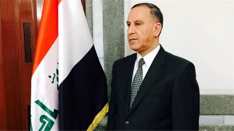 وزير الدفاع العراقي يبحث مع دبلوماسي أمريكي عمليات 