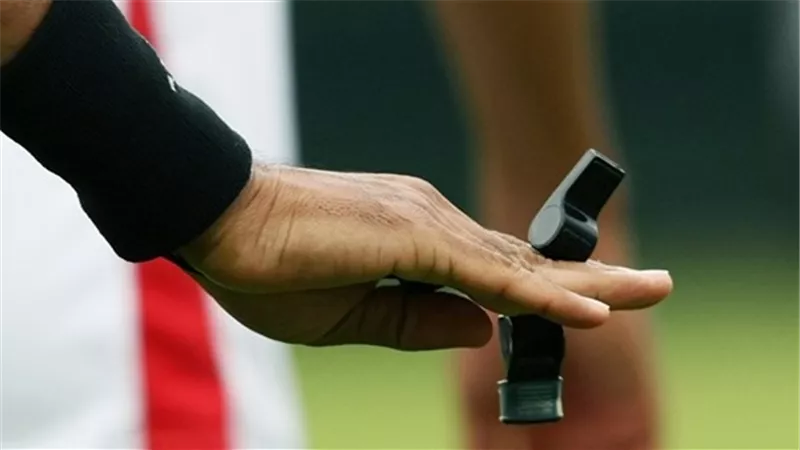 عمرو عايد حكمًا لمباراة الإنتاج والمقاصة