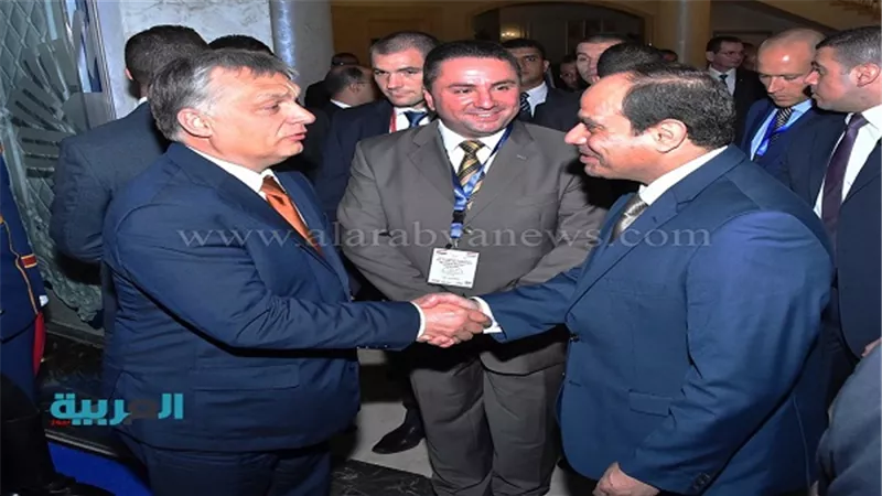 بالفيديو.. السيسي وأوربان يشهدان افتتاح منتدى الأعمال 