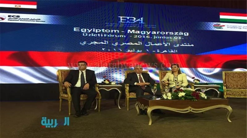 وزير الصناعة يشيد بجهود هيئة التجارة المجرية في مصر