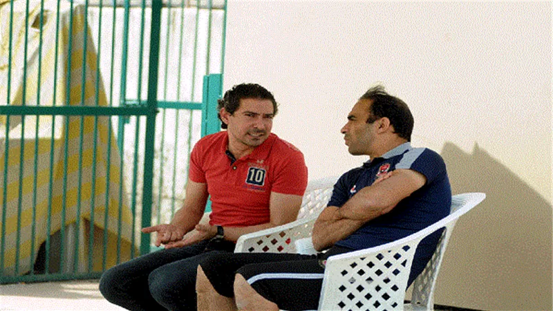  محمد بركات يحضر مران الأهلي
