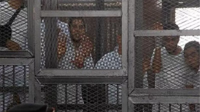 المؤبد لـ22 متهمًا وبراءة 8 في 