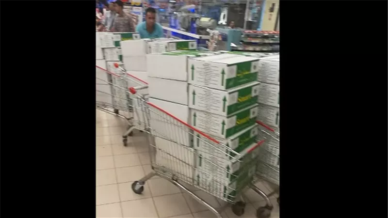بالفيديو.. سحب السمن المعلب من 