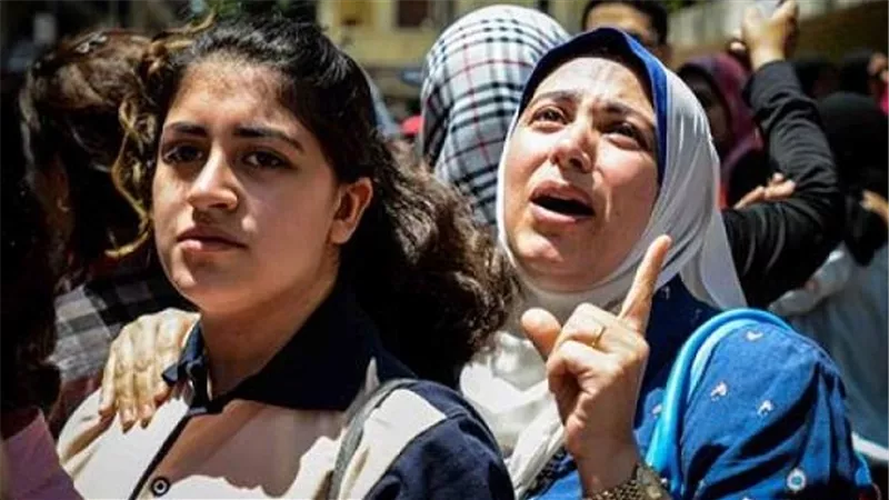 بالفيديو.. أولياء أمور عن الامتحانات: 