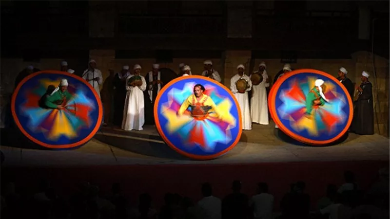 اليوم.. عرض التنورة التراثية بوكالة 