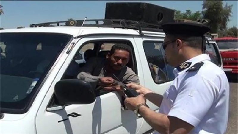 ضبط 460 مخالفة مرورية في حملة مكبرة بمطروح