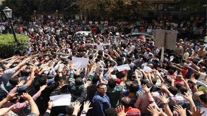 بالفيديو.. خبير: تأخير تعديل قانون التظاهر يتسبب في موت الشباب