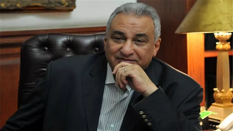نقيب المحامين يزور معهد الأورام بالفيوم