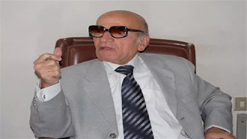 عالم أزهري: 