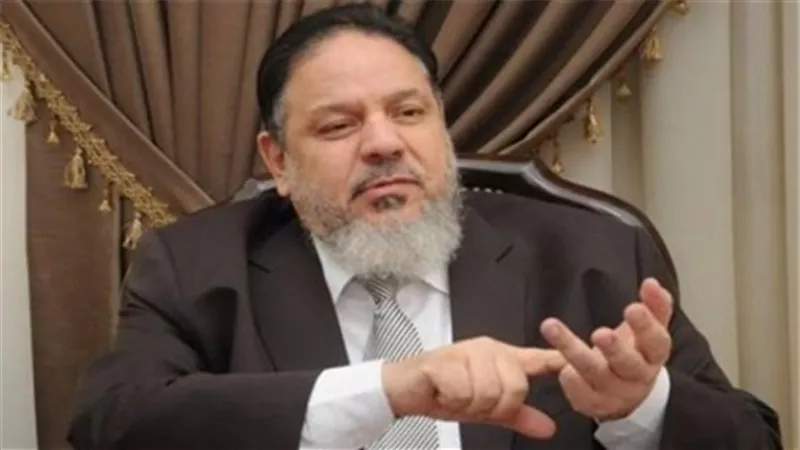 الزيات مهاجمًا 