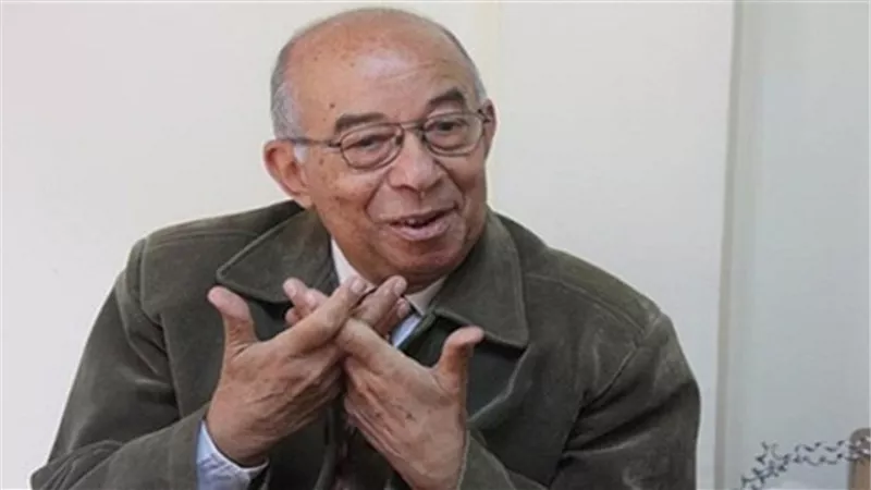 حسين عبدالرازق: تحكم الجهات الرقابية في اختيار الوزراء شيء خاطئ