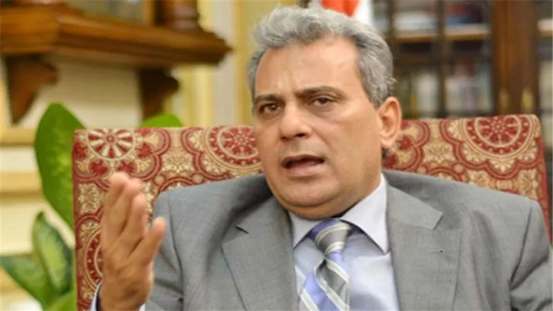 أكاديمي: رئيس جامعة القاهرة يخالف القانون لأغراض سياسية