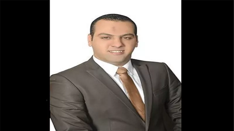 نائب البحيرة بالبرلمان يطالب بإقالة وزير الإسكان 