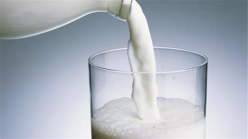 الحليب السائب يسجل 8.5 جنيه في أسوان