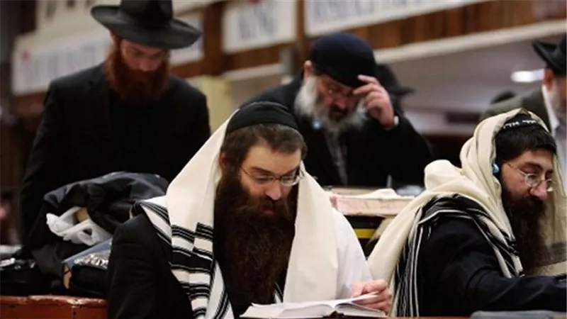 تحذيرات من فتاوى حاخامات تجيز تسميم مياه شرب الفلسطينيين