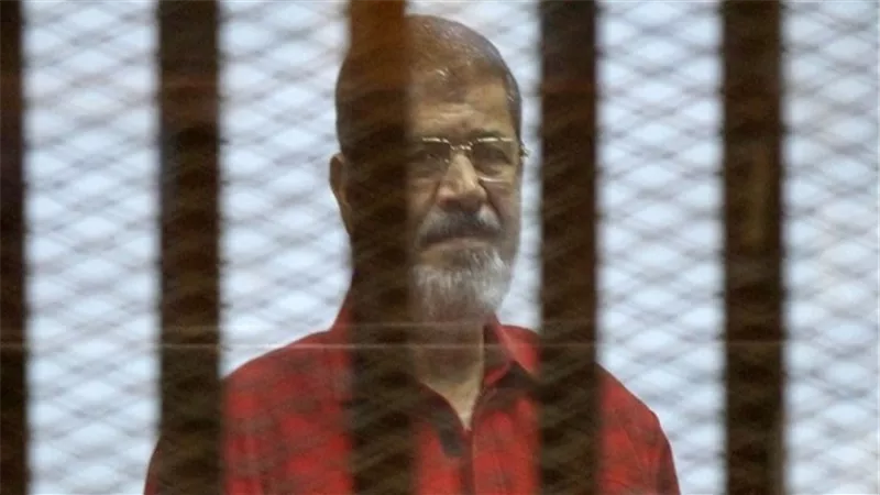 حقوقي: حبس مرسي في 