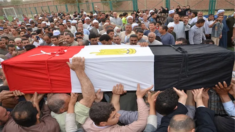 جنازة عسكرية لضابط الشرطة شهيد تفجير شمال سيناء