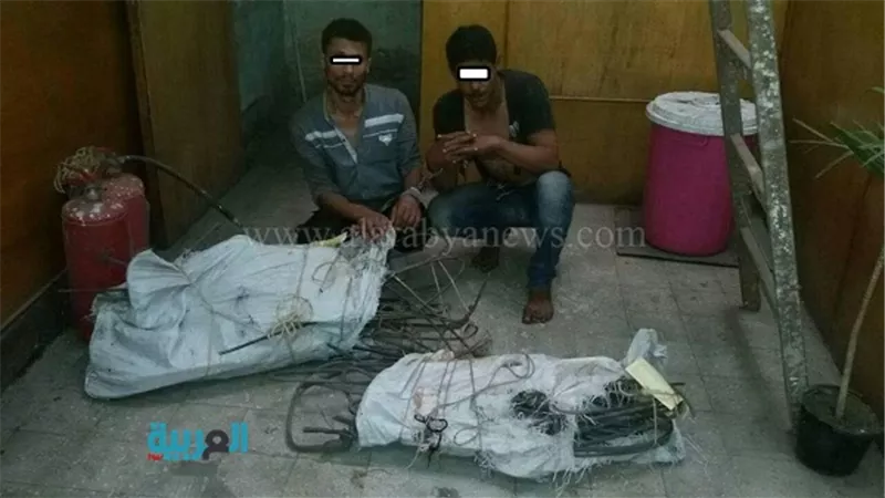 ضبط مسجلي خطر بحوزتهم 50 كيلو كابلات مترو مسروقة 