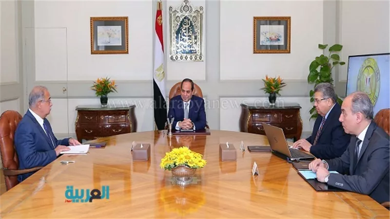 السيسي يجتمع برئيس الوزراء ووزير البحث لمناقشة منظومة التعليم