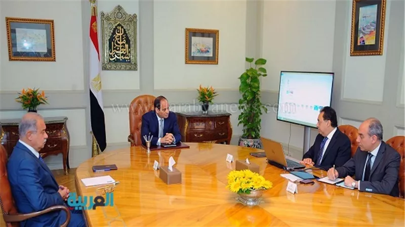 السيسي يجتمع برئيس الوزراء ووزير الصحة 