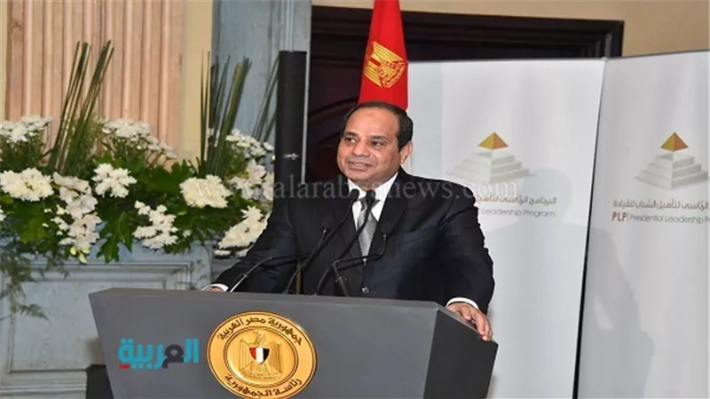 السيسي يشهد إفطارًا مع شباب البرنامج الرئاسي.. الرئيس يشدد على تفويت فرصة محاولات تقسيم المجتمع.. ووحدة المصريين وزيادة الوعي والإرادة يبنون مستقبل الوطن
