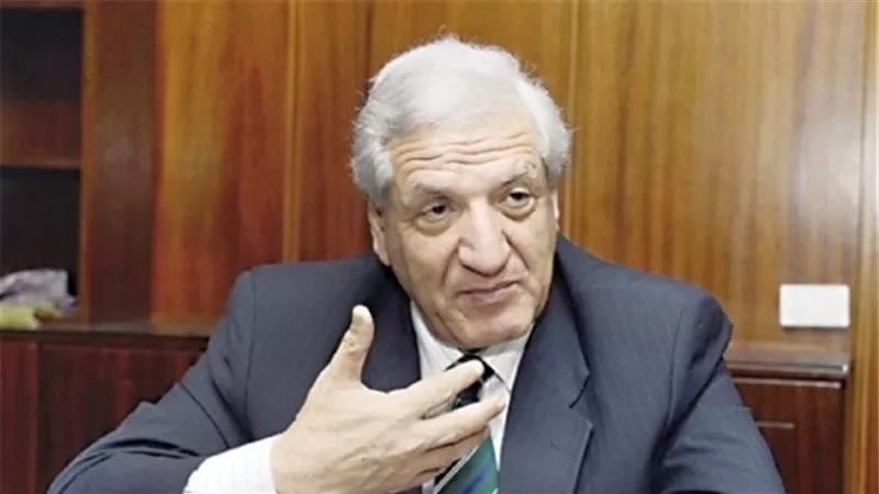 بالفيديو.. خبير اقتصادي: رفع نسبة الفائدة في صالح الجنيه المصري