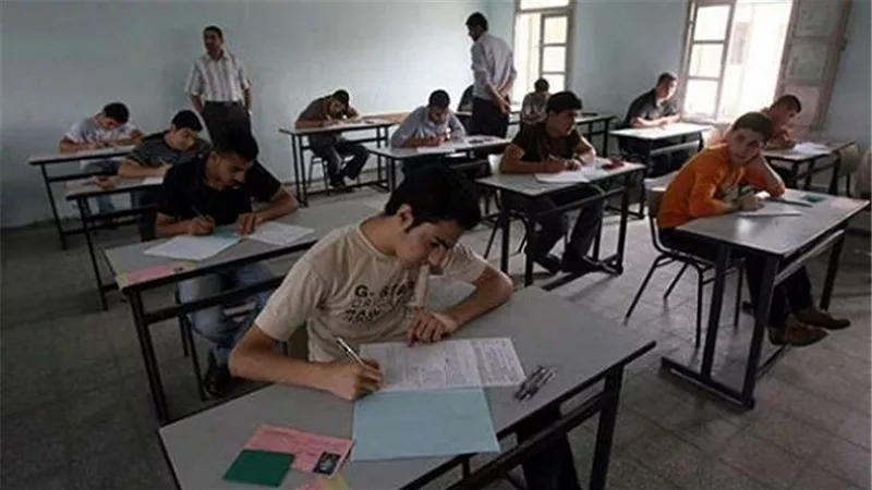 طلاب الثانوية يخوضون امتحاني اللغة الفرنسية والاقتصاد.. غدًا