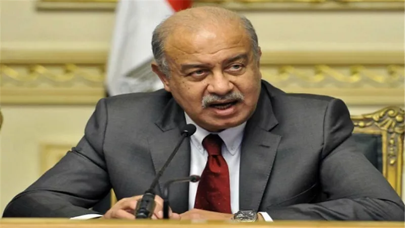 رئيس الوزراء يتدخل لإنهاء إضراب العاملين بمرفق الإسعاف