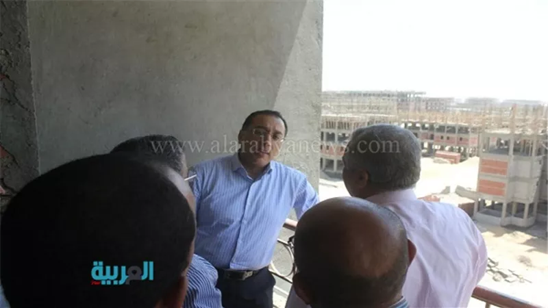  وزير الإسكان يتفقد 42 ألف وحدة بـ