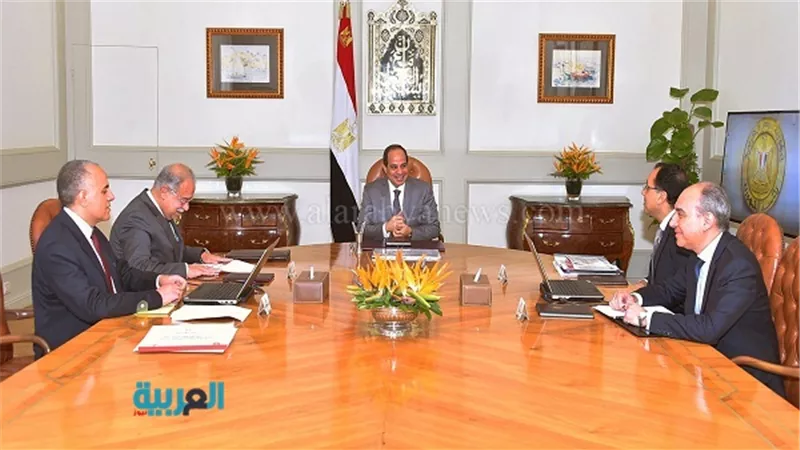 السيسي يوجه بإزالة التعديات على مجرى النيل والقنوات المائية