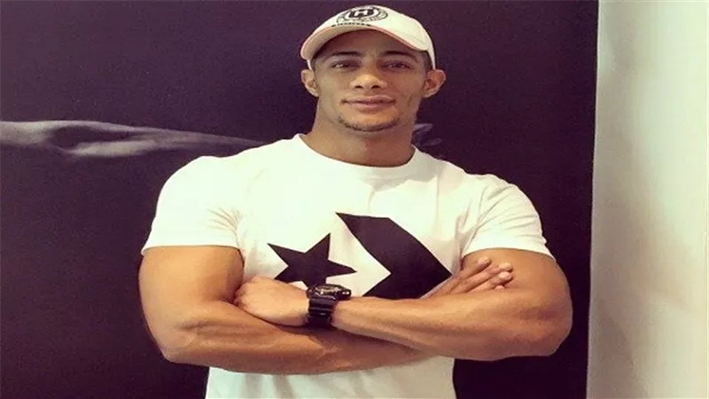 محمد رمضان يروج لـ