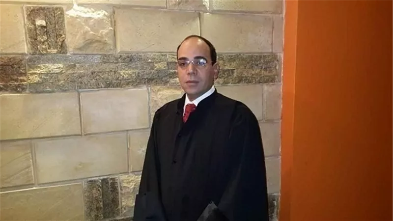 محامي: 