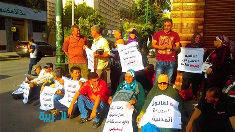 بالفيديو.. قيادي عمالي: الحكومة تتلاعب بالنواب والموظفين في آن واحد