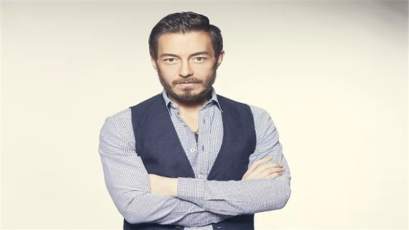 أحمد زاهر يحتفل بعيد ميلاد نجلته