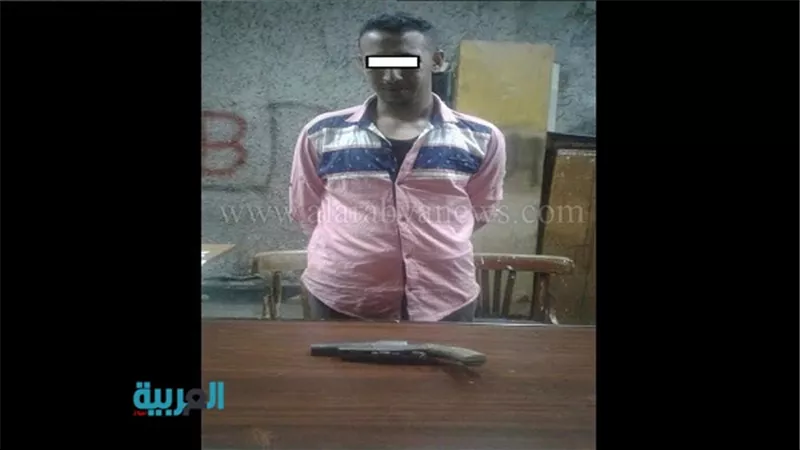 ضبط عاطل بحوزته سلاح ميري بمحطة مترو الشهداء 