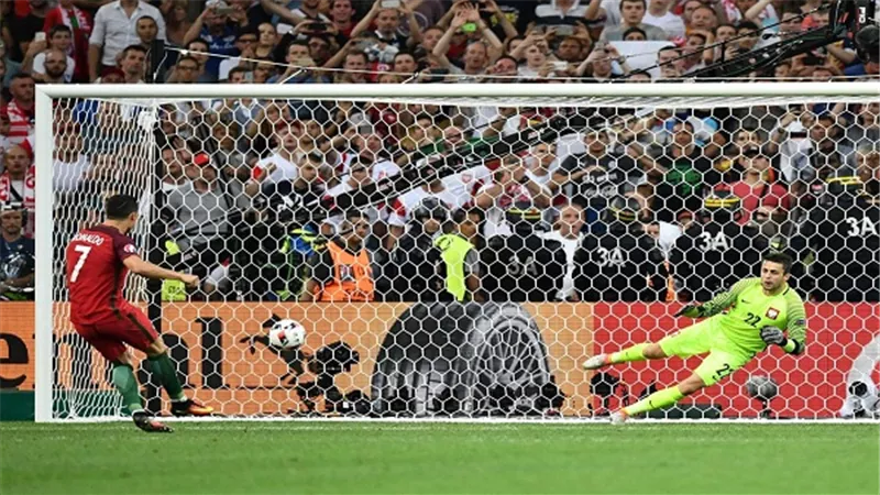 البرتغال تطيح ببولندا من 