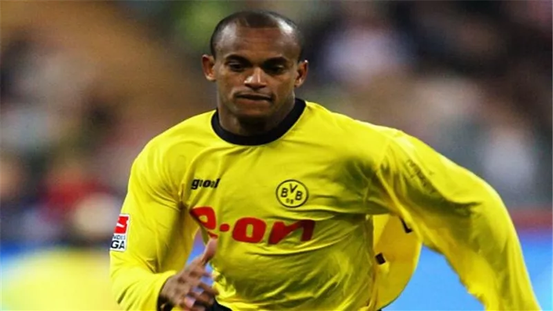 أموروزو يعود للملاعب من جديد