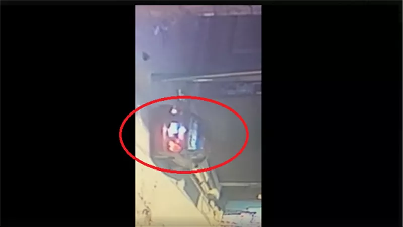 بالفيديو.. انتشار فيديو لسرقة سيارة بالبدرشين في نهار رمضان