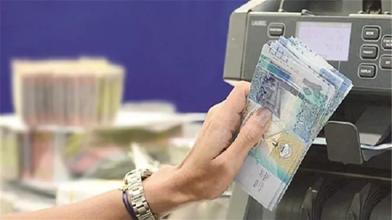 الكويت تعتزم اقتراض 16.5 مليار دولار لسد عجز موازنة 2016/2017