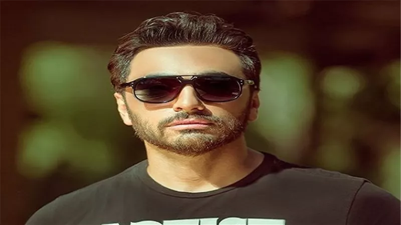 بالفيديو.. تامر حسني يطرح برومو كليب 