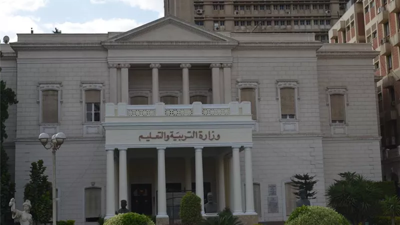 بالأرقام.. 55843 طالبًا بالدبلومات باق للإعادة.. و303344 