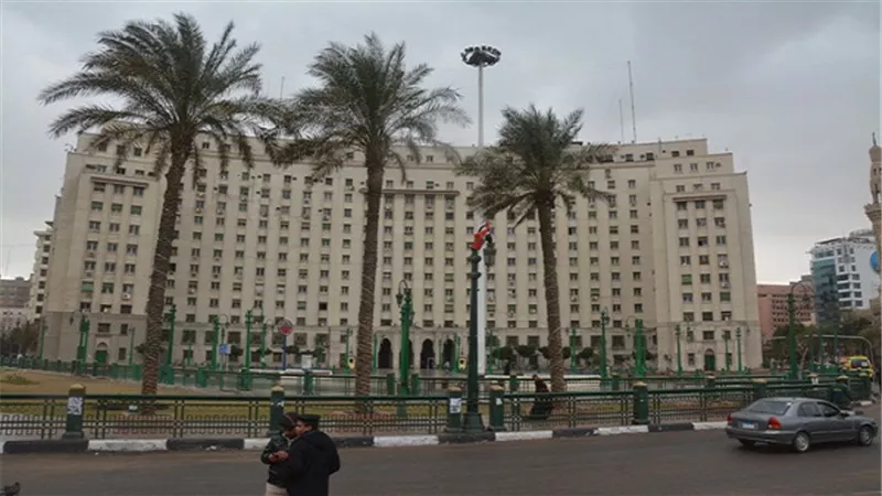 مجمع التحرير يستعد للإخلاء.. نقل 600 موظف بمديرية الشئون الاجتماعية بالقاهرة.. توزيع الإدارات على الأحياء.. ونائب المحافظ ينفي تحويله إلى فندق