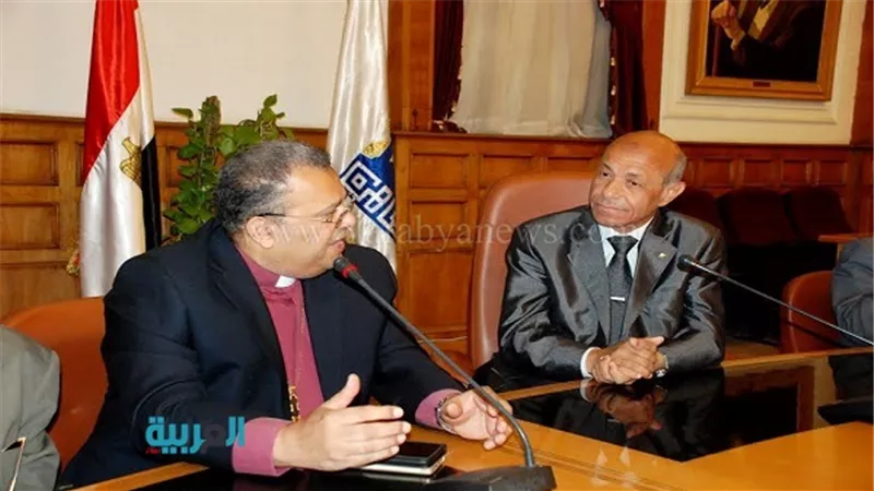 بالصور.. رئيس الطائفة الإنجيلية يهنئ محافظ القاهرة بمناسبة العيد