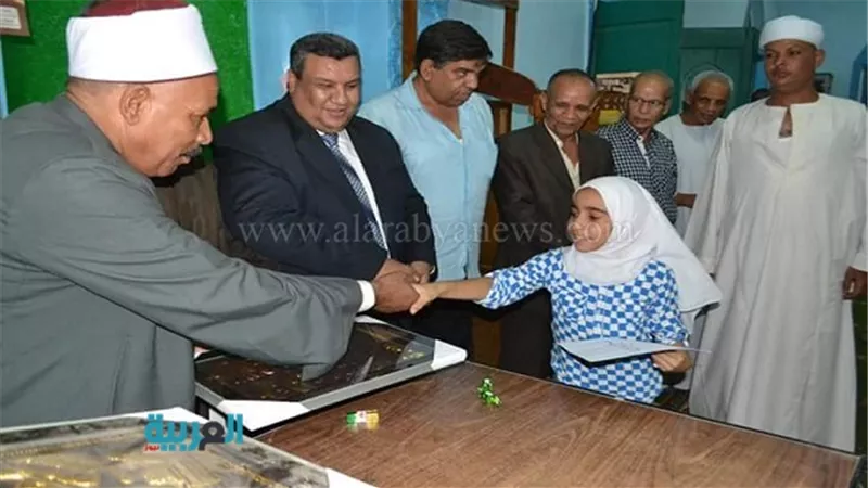 بالصور.. تكريم حفظة القرآن الكريم في شطورة