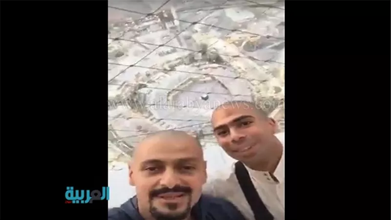 بالفيديو.. رامز جلال وأحمد فتحي من فوق برج الساعة بمكة المكرمة