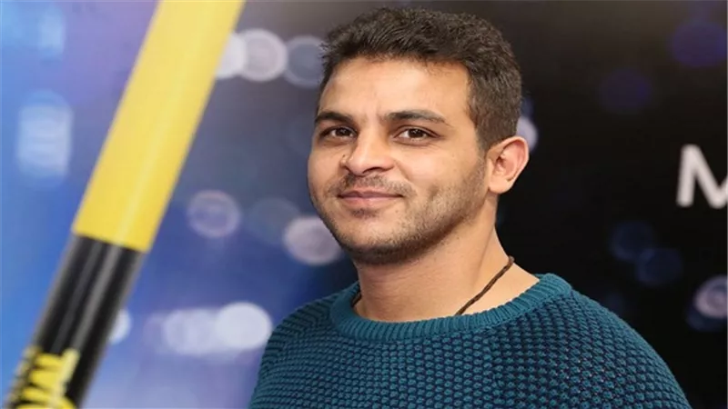 محمد رشاد يُحيي حفل ثاني أيام عيد الفطر بشرم الشيخ