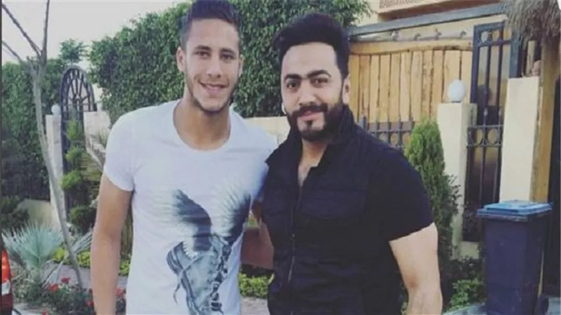 تامر حسني يشكر رمضان صبحي على احتفاله بألبومه الجديد