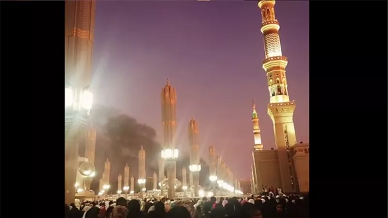 عمرو حمزاوي: تفجيرات السعودية تستدعي مشاهد الدمار والحزن