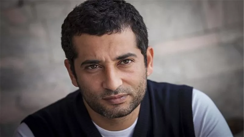 عمرو سعد يروج للحلقة الأخيرة من 