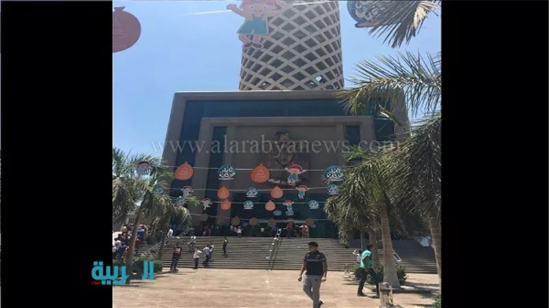 بالصور.. برج القاهرة يستقبل زوار العيد 